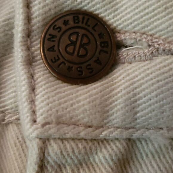 Bill Blass Easy Fit Petite Jeans - Picture 6 of 8